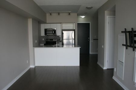 For Lease - 105 The Queensway N/A Unit# 3201, Toronto, Ontario - Photo 4