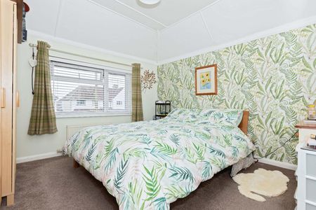 West Way, Lancing - Photo 5