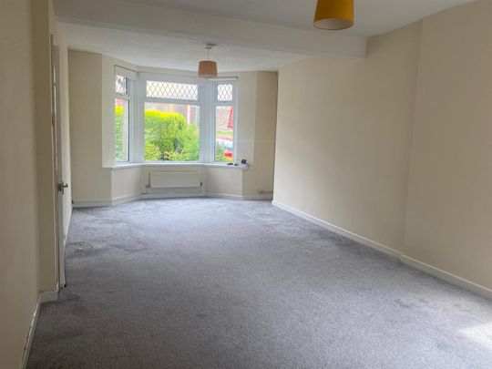 House - Terraced For Rent Bryn Crescent, Abertillery - Photo 1