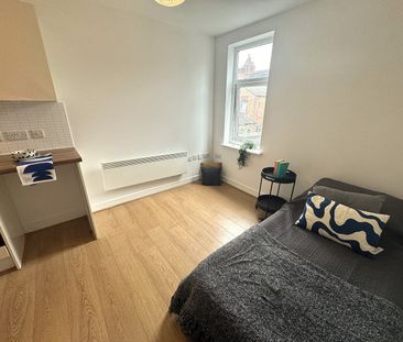 Studio Flat, Fosse Road North, LE3 - Photo 2