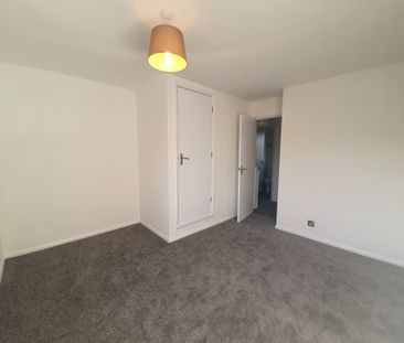 2 bedroom terrace cottage in the heart of Old Bromley, BR1 3TJ - Photo 1