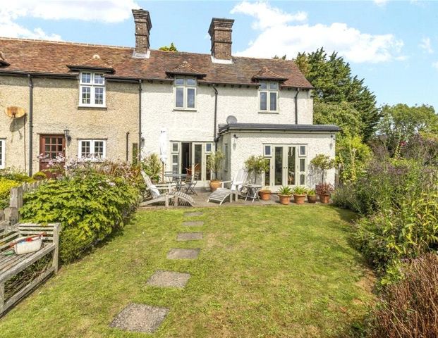 3 bedroom semi-detached house to rent - Photo 1