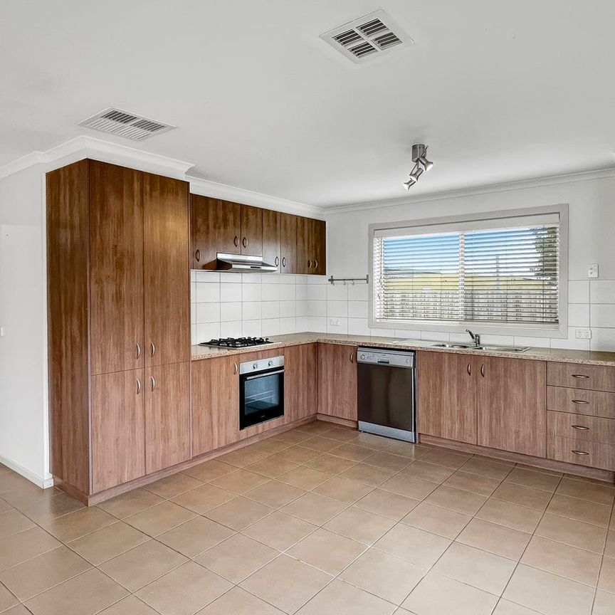 Modern Townhouse - Photo 1