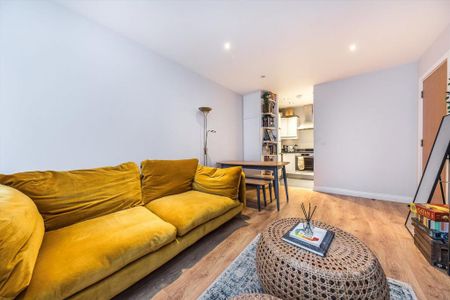 1 bedroom flat to rent - Photo 2