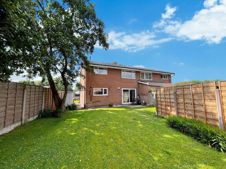 2 bedroom ground floor flat to rent - Photo 5