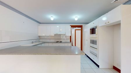 Luxurious Resort-Style Living in Prestigious Perignon Park - Photo 5