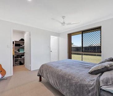 Beautifully Well Situated 4 Bedroom Family Home - Photo 6