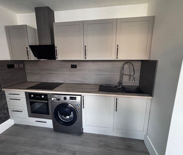 1 Bed Flat, Biscot Road, LU3 - Photo 3