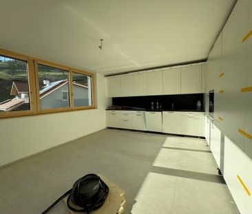 Living like in a terraced house - spacious 5.5-room apartment - Photo 3