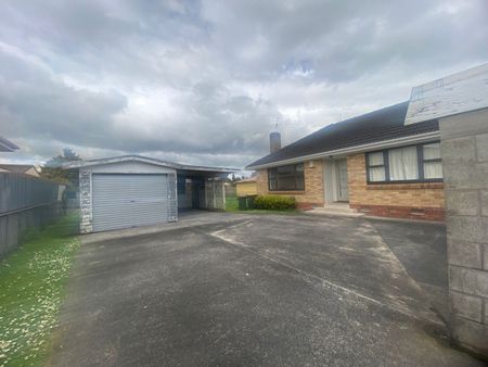 29, Shirley Avenue, Papakura - Photo 2