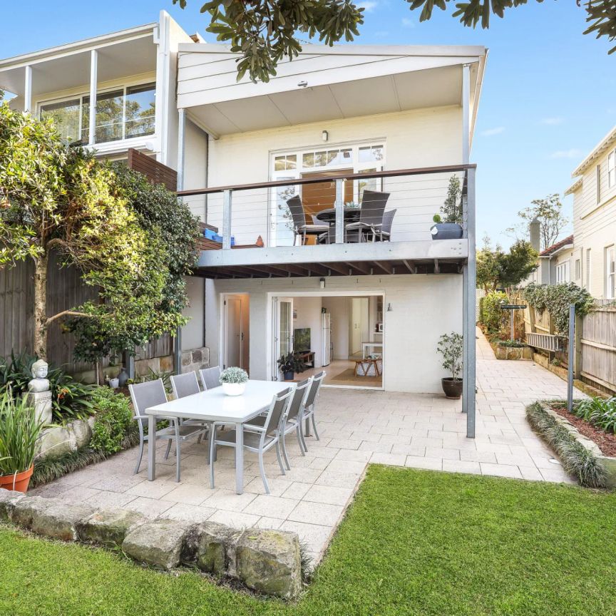 A Forever Family Home With A Garden Flat - Photo 1