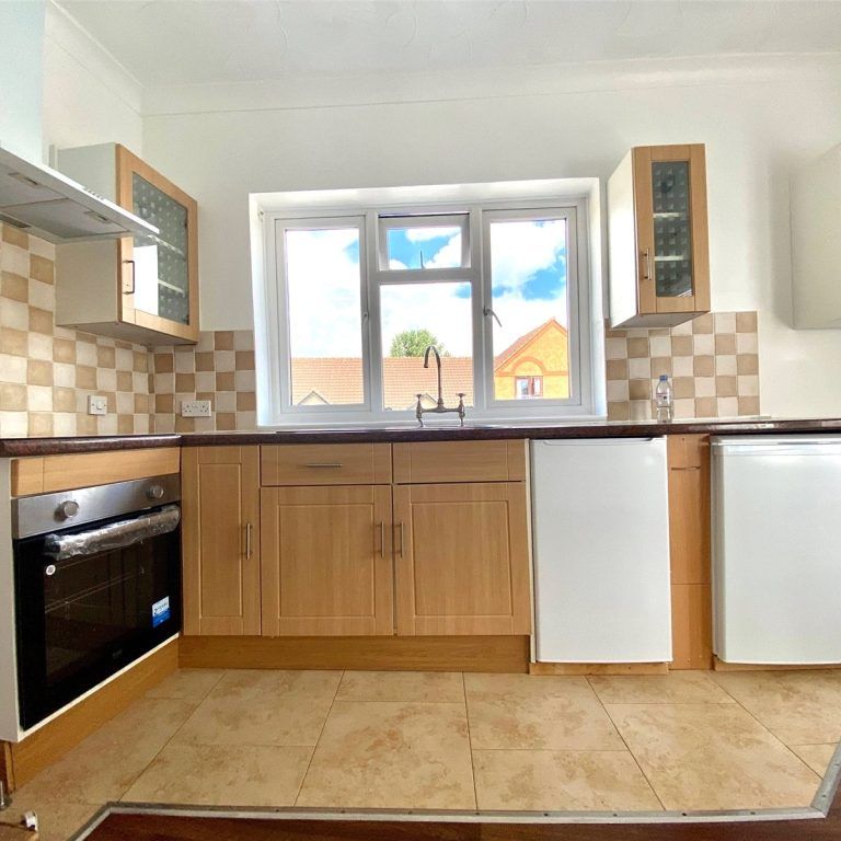 1 Bedroom Flat / Apartment - Park Road, Southampton - Photo 1