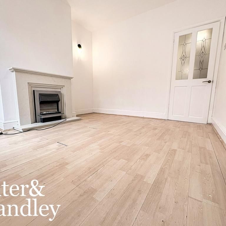 2 bedroom terraced house to rent - Photo 1