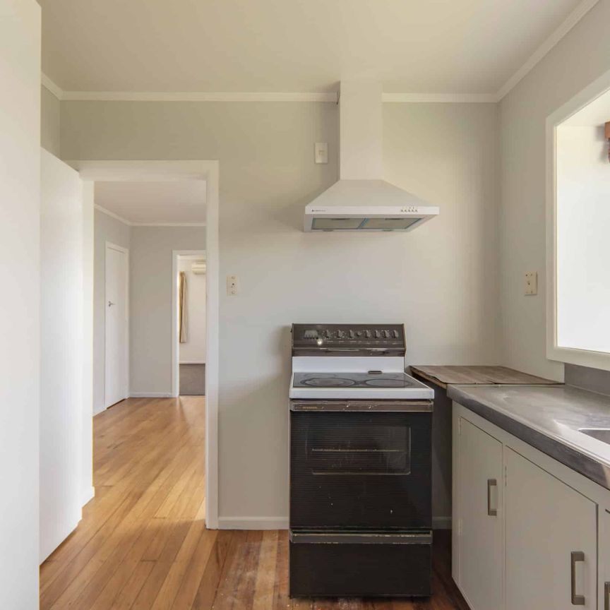 Three Bedroom Family Home - Photo 1