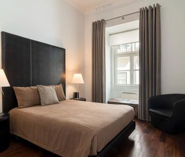 2 room luxury Apartment for rent in Lisbon, Portugal - Photo 1
