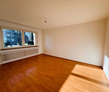 "Die Ruhe genießen" 3,5 Zimmer Erdgeschosswohnung mit Balkon zu ver... - Photo 1