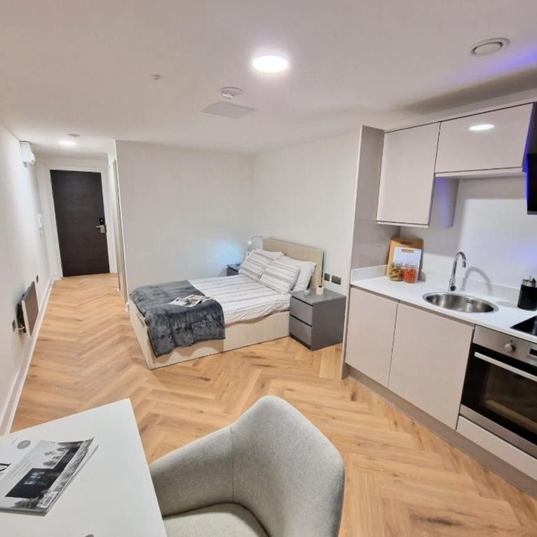 Studio to rent - Photo 1