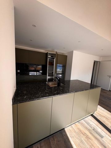 NUR MIT FESTWOHNSITZ! – ERSTBEZUG – BALKON MIT PANORAMASICHT! - Photo 4