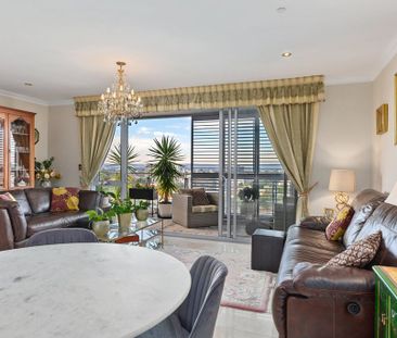 Premium Two-Bedroom Riverfront Residence - Photo 3