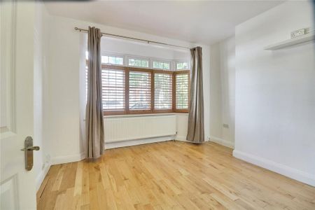 4 bedroom terraced house to rent - Photo 4