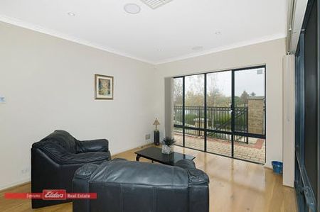 BEAUTIFUL HOME IN HARRINGTON WATERS! - Photo 5