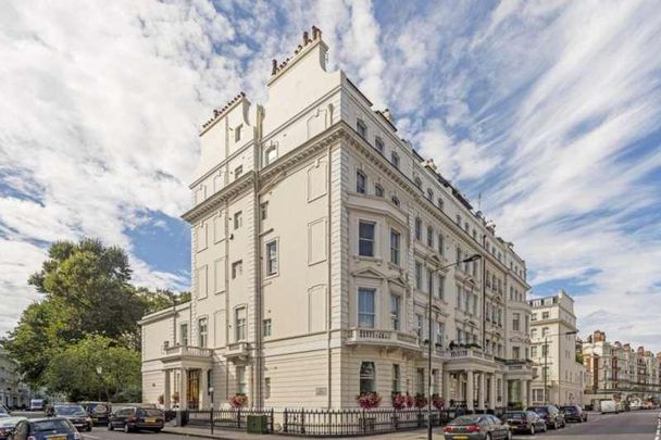 Cornwall Gardens, SW7 - Photo 1