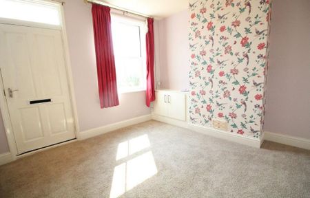 2 bedroom terraced house to rent - Photo 3