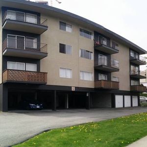 Metrotown One Bedroom Apartment for Rent - Photo 2