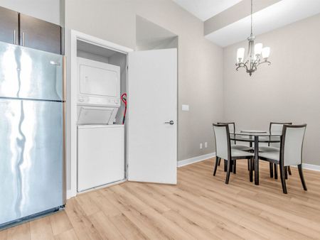 For Lease - 18 Harbour Street Unit# 202, Toronto, Ontario - Photo 3