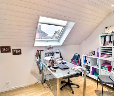 Grand appartement de 4.5 pièces avec cachet - Photo 5