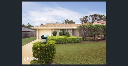 CUL-DE-SAC LOCATION/EASY WALK TO STATION - Photo 2