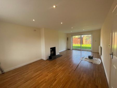 4 bedroom property to rent - Photo 2