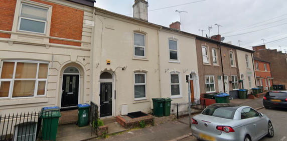 Lower Ford Street Room 6 - Photo 2