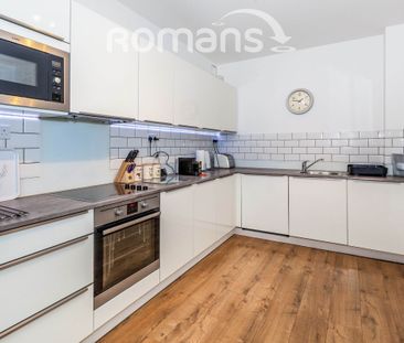 Exchange House, 11-17 Market Street, Maidenhead, SL6 - Photo 2