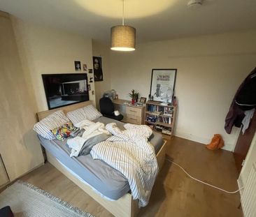 5 bedroom semi-detached house to rent - Photo 6