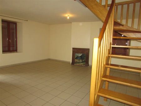 Location maison 3 pièces - 56m² à Ploermel cedex 02 (56800) - Photo 2