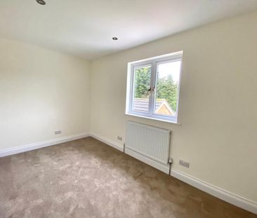 4 bedroom detached house to rent - Photo 5