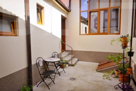 Casă de închiriat – zonă centrală,complet echipată - Fotografie 4