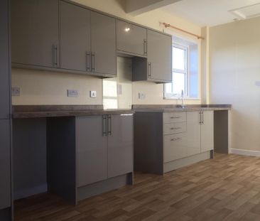 2 bedroom bungalow to rent - Photo 2