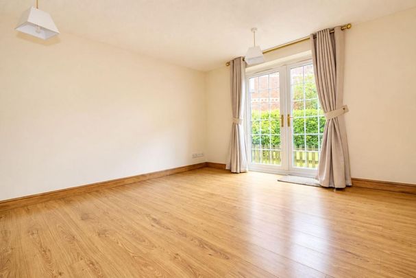 2 bedroom semi-detached house to rent - Photo 1