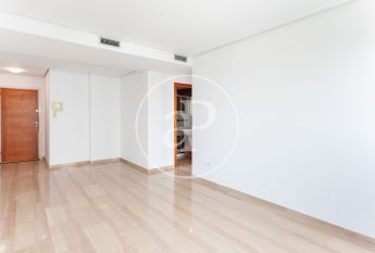 Flat for rent with swimming pool in Ciutat Jardí (Valencia)