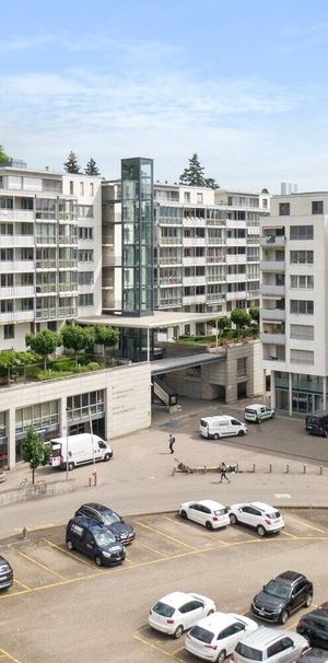 CHARMANT APPARTEMENT de 4.5 pièces AU COEUR DE LA VILLE ! - Photo 2