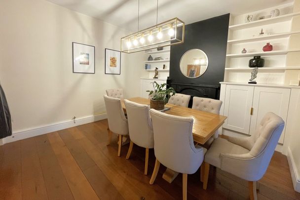 Alexandra Road, Addlestone, Surrey, KT15 - Photo 1