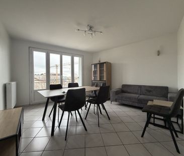 Location Appartement 3 pièces 56m² BOURGOIN JALLIEU 38300 - Photo 3