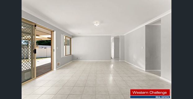 QUIET CUL DE SAC Location - 3 x 1 Close to Shops , Train & Transport Links - Photo 1