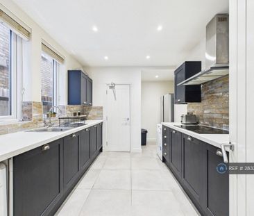 1 bedroom in a house share to rent - Photo 6