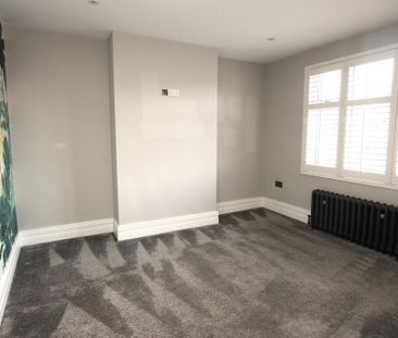 4 bedroom detached house to rent - Photo 6