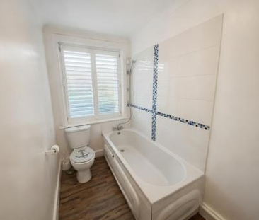 Seabourne Road, Bournemouth - Photo 1