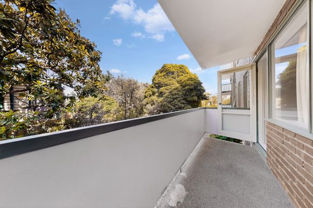 8/94 Liddiard Street, Hawthorn VIC 3122 - Apartment For Rent | Domain - Photo 1