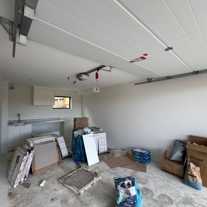 Brand new in the heart Torbay! - Photo 1